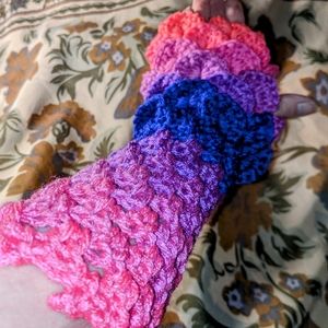 Crocodile Crochet Fingerless Gloves Small
